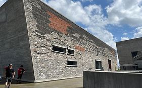 Shangri-La Ningbo - The Three Rivers Intersection